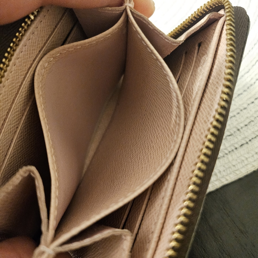 Louis Vuitton Damier Ebene Zippy Coin Purse Wallet - Picture 9 of 13